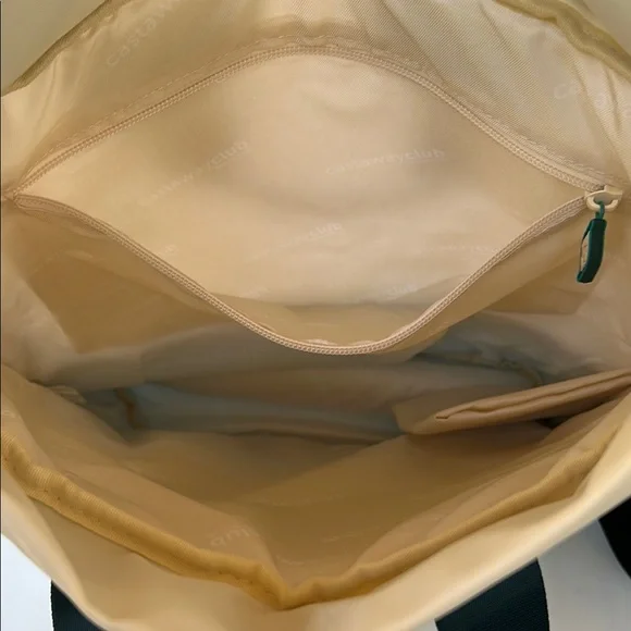 Disney Treasure Maiden Voyage Castaway Club Cream and Green Cooler Backpack - Picture 5 of 7